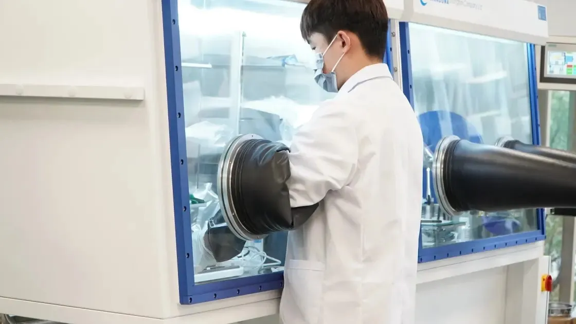 Surface Analysis at Xinbodi Laboratory